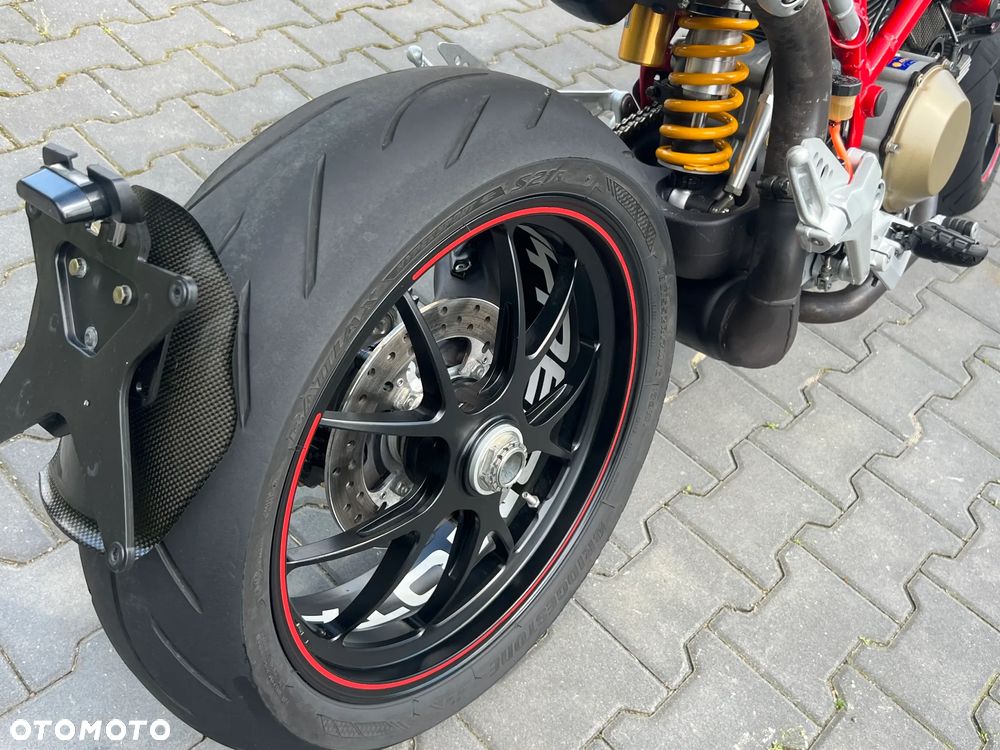 Ducati Hypermotard - 14