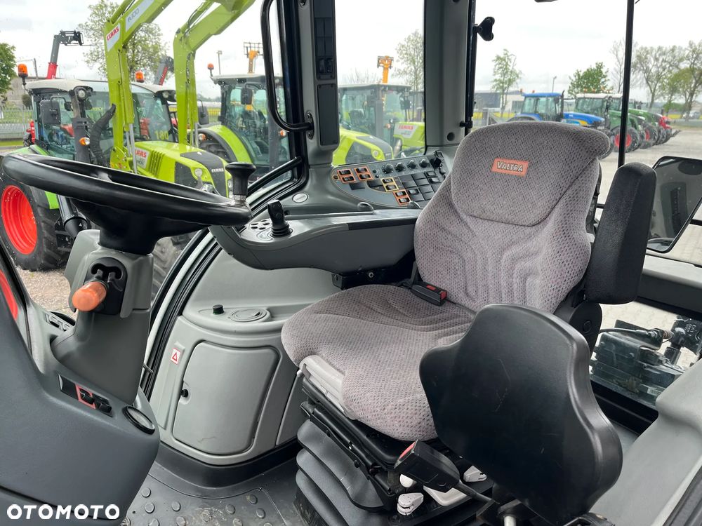 Valtra T132 - 12