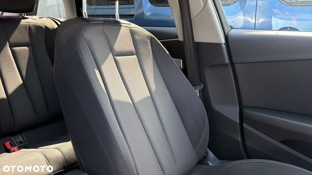 Audi A4 Avant 2.0 TDI ultra S tronic - 21