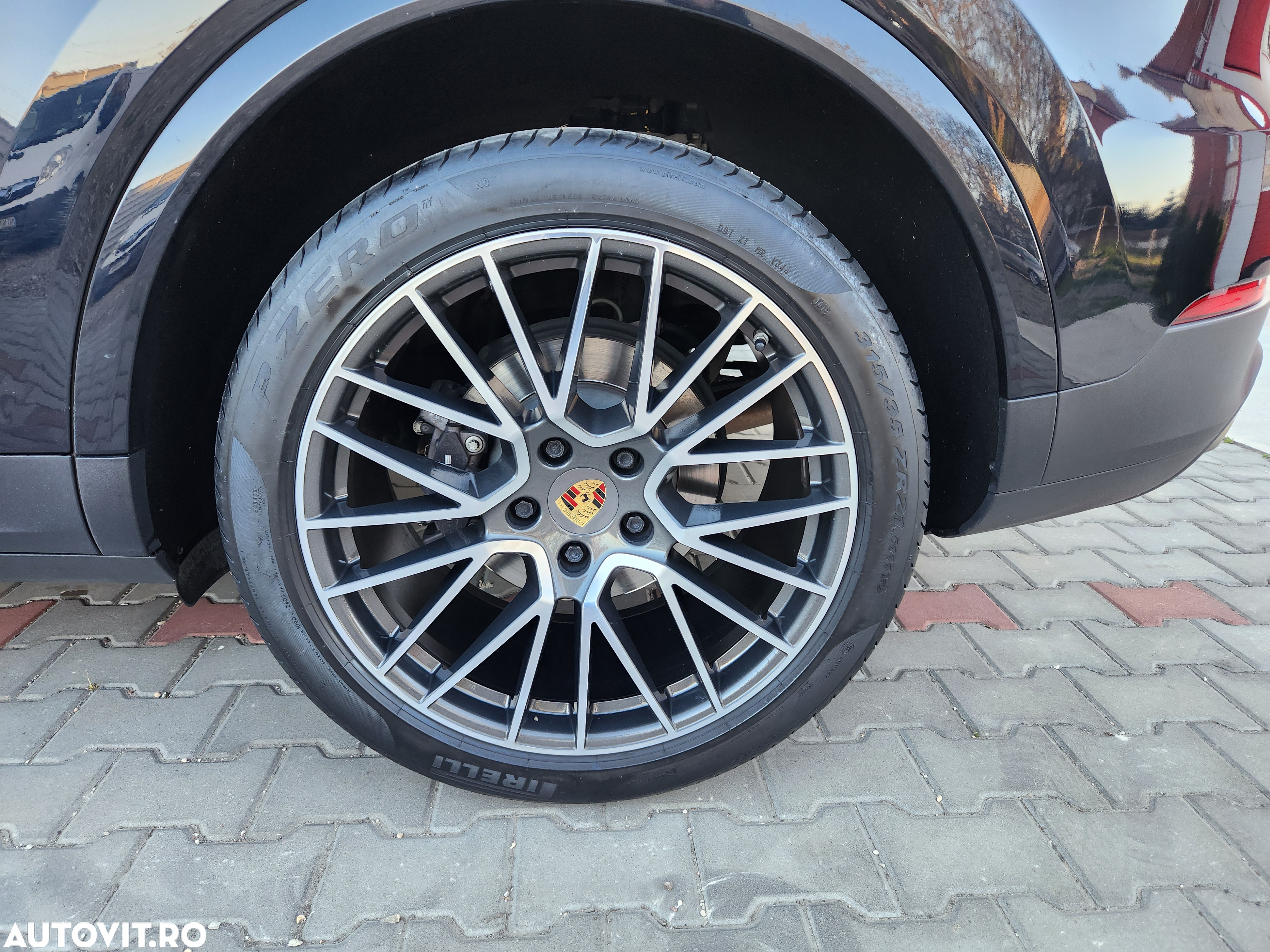 Porsche Cayenne - 16
