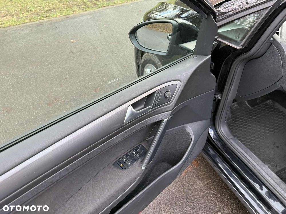 Volkswagen Golf 1.6 TDI BMT Comfortline - 37