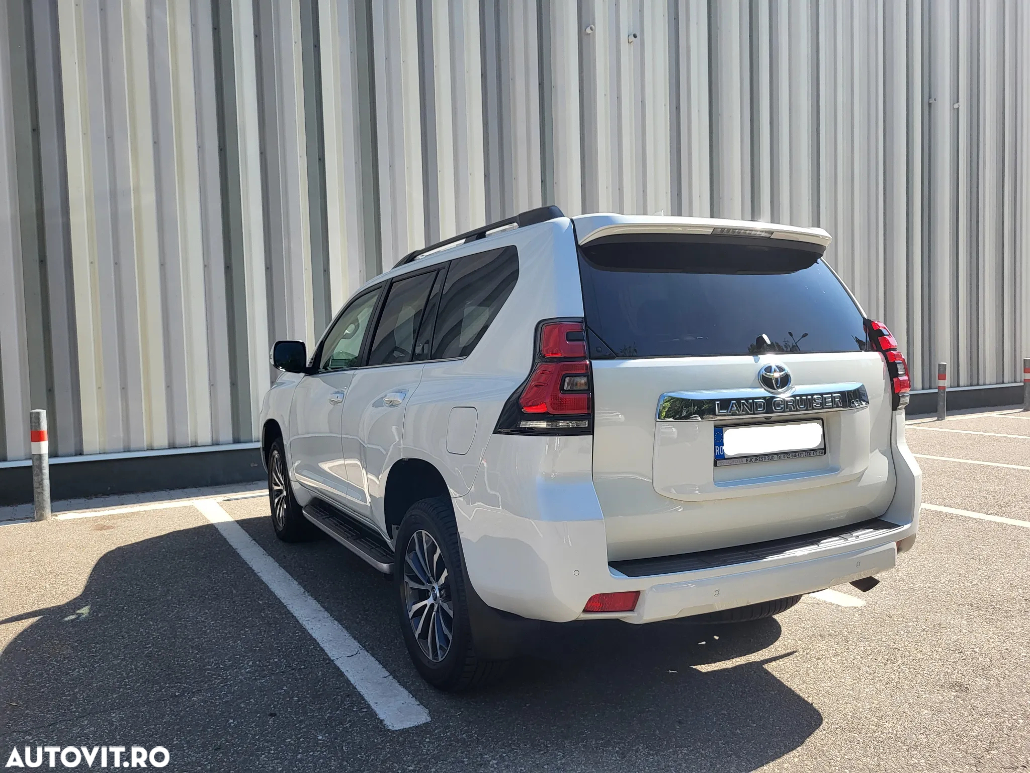 Toyota Land Cruiser 2.8l Turbo D-4D A/T AVS Luxury - 12