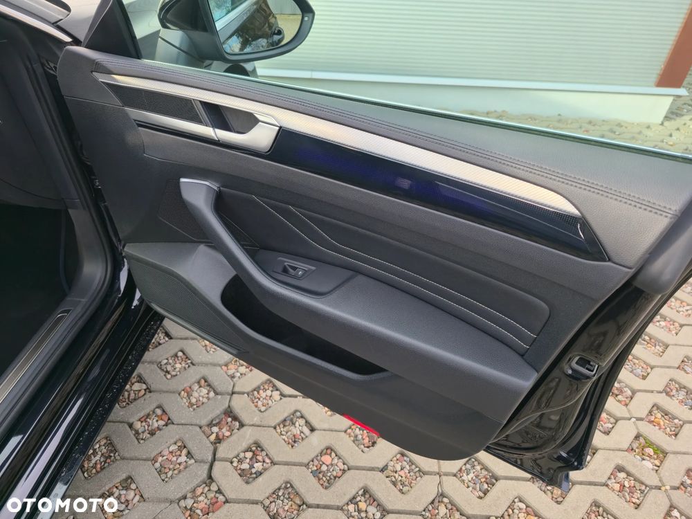Volkswagen Arteon Shooting Brake 2.0 TDI SCR DSG R-Line - 29