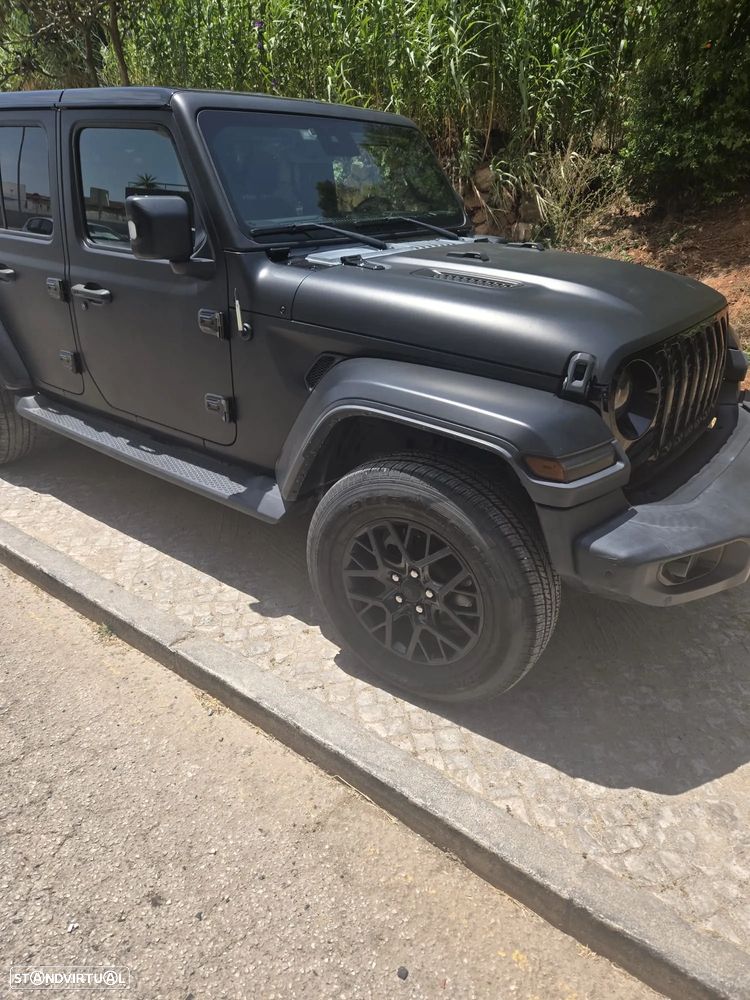 Jeep Wrangler - 3