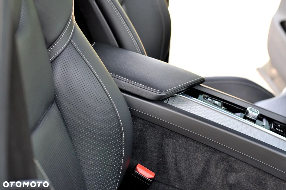 Volvo XC 60 T6 AWD Recharge Geartronic RDesign - 19