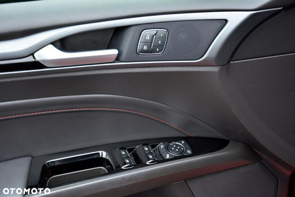 Ford Mondeo 1.5 EcoBoost STart-Stopp ST-Line - 32