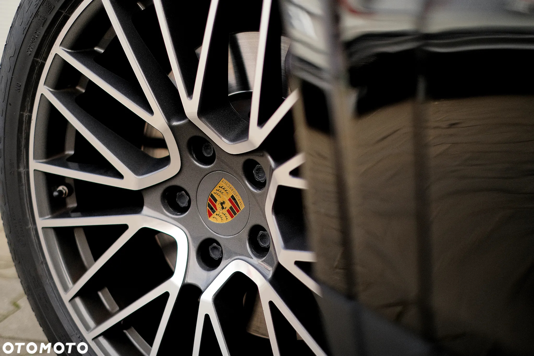 Porsche Cayenne - 12