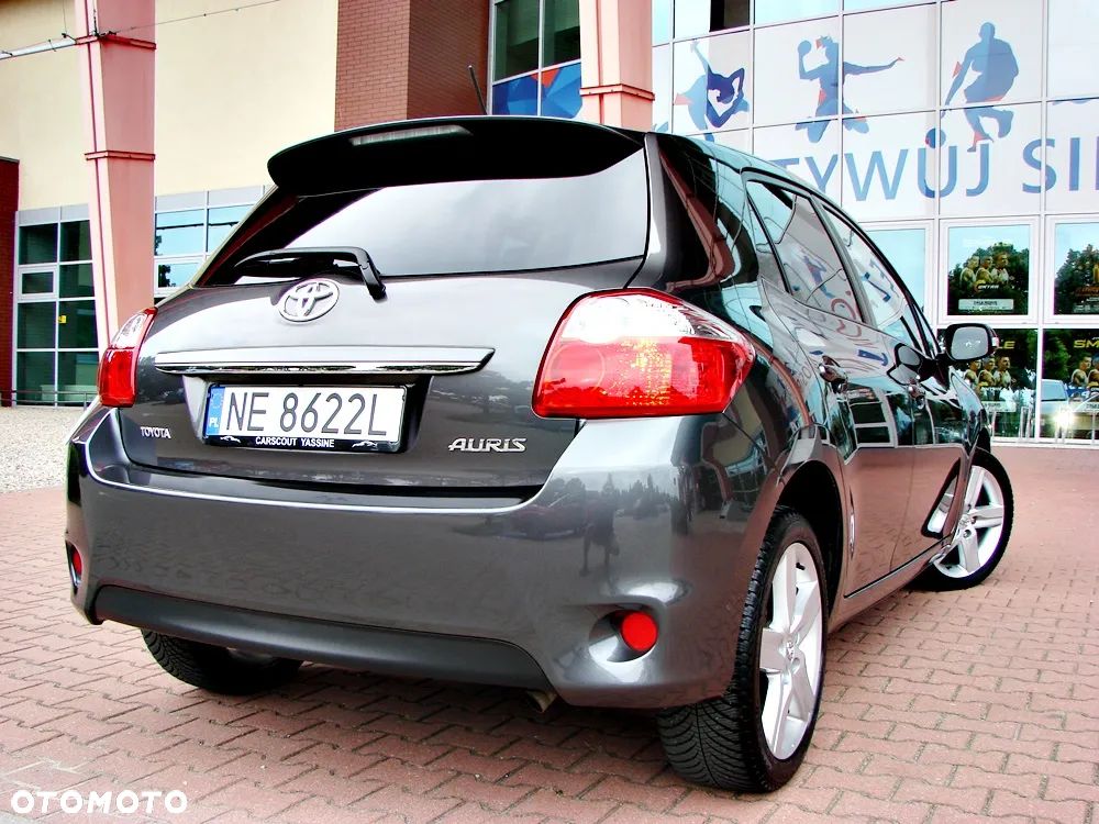 Toyota Auris 1.6 Premium Comfort - 18