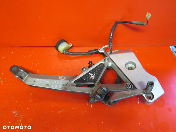 HONDA HORNET 600 PC25 03 set stopka nóżka podnóżek pompa hamulca dźwignia
