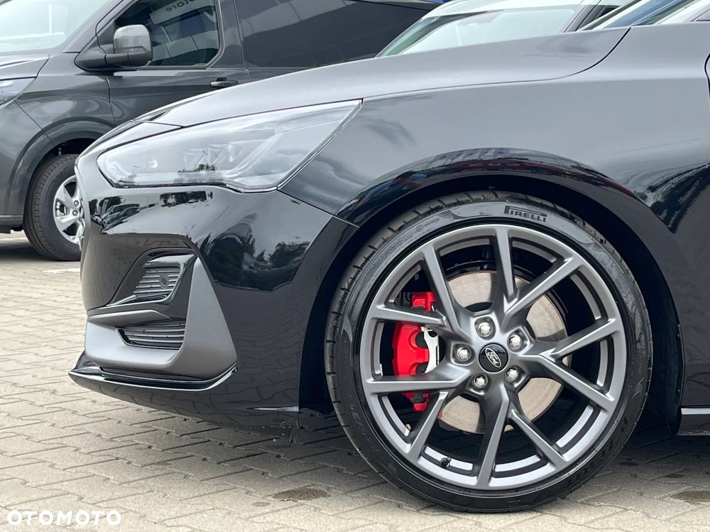 Ford Focus 2.3 EcoBoost ST X - 12