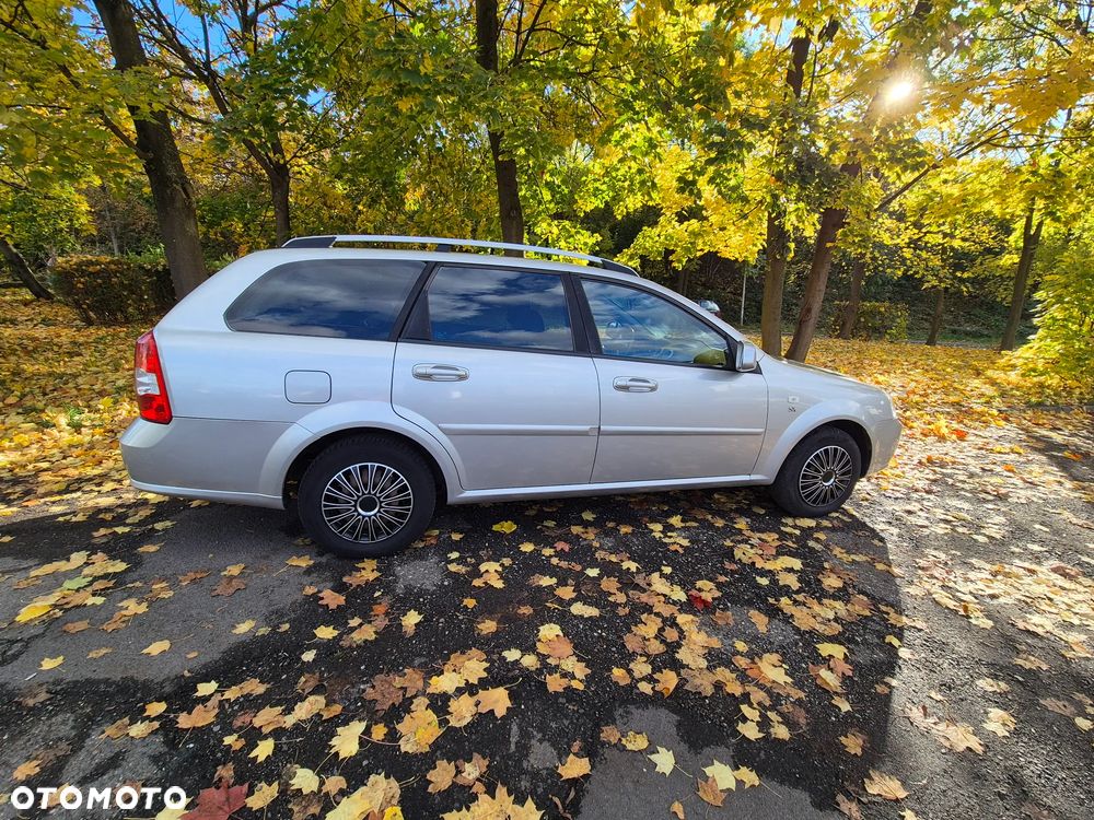 Chevrolet Nubira - 26