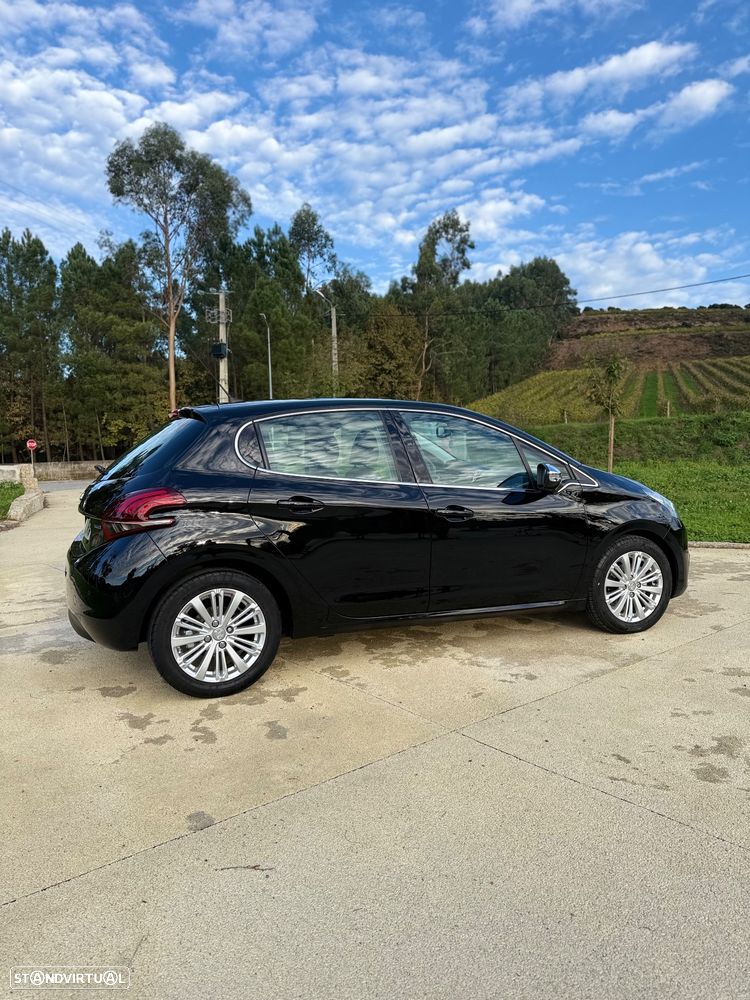 Peugeot 208 1.6 BlueHDi Allure - 3
