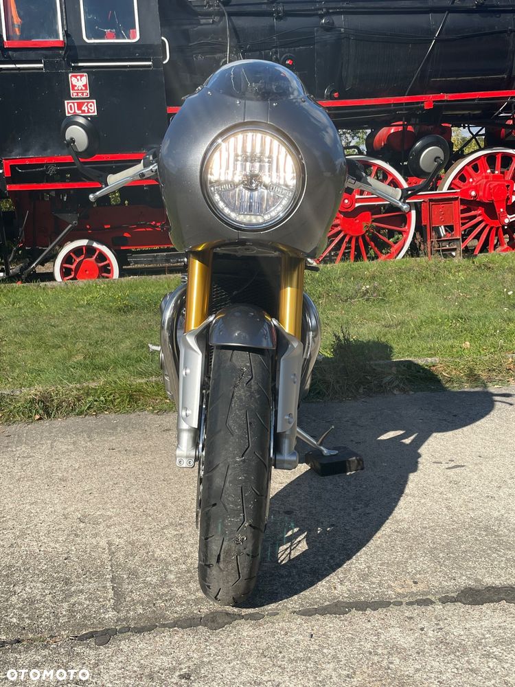 Triumph Thruxton - 12