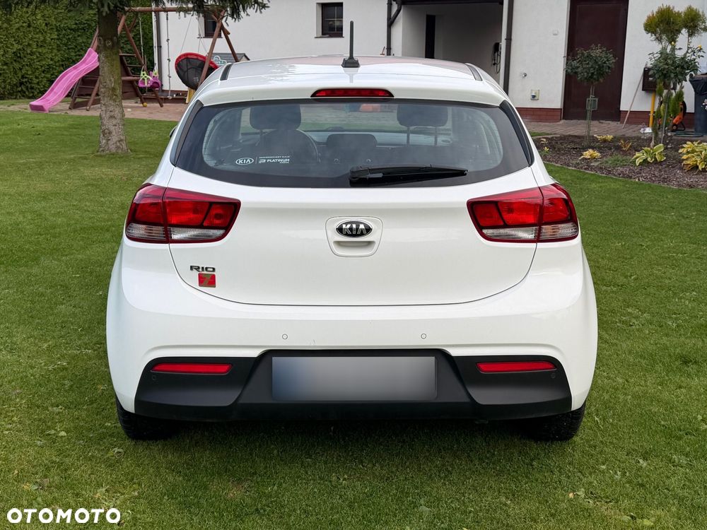 Kia Rio 1.2 M - 6