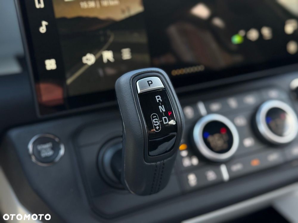 Land Rover Defender - 14