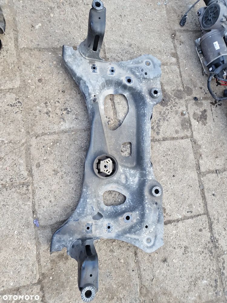 Belka zawieszenia  przód  5Q0199315Q - 2