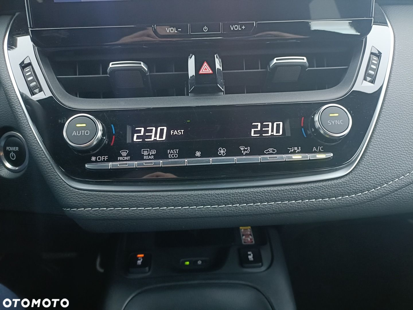 Toyota Corolla 1.8 Hybrid Comfort - 14