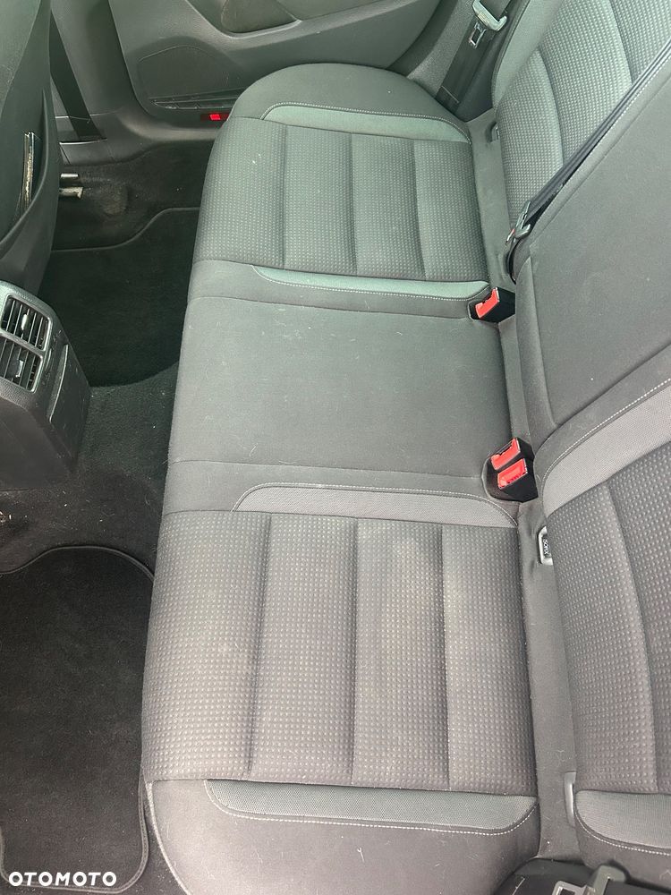 Volkswagen Golf 1.6 TDI DPF Trendline - 21