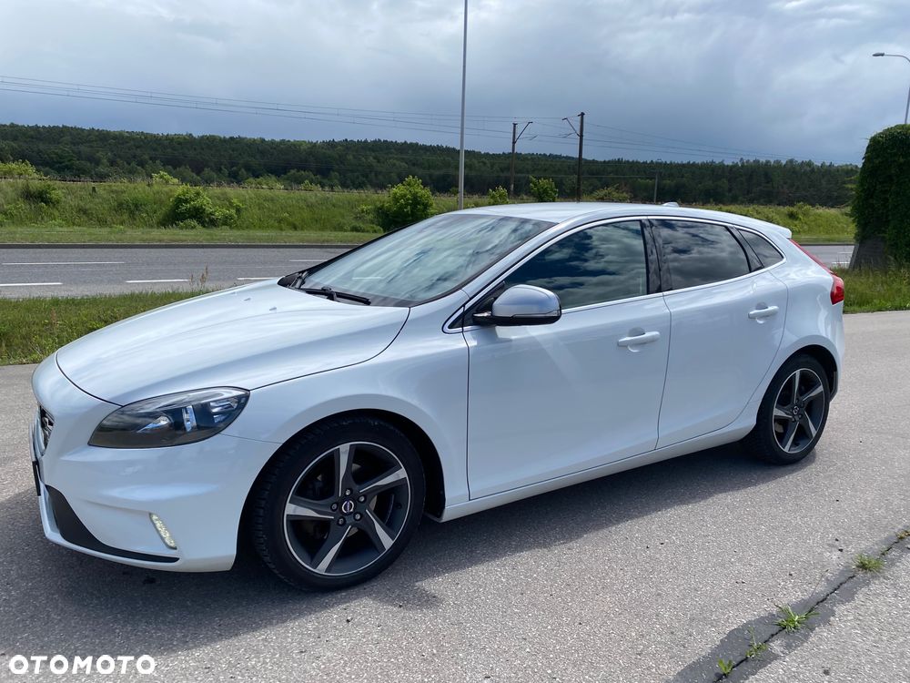 Volvo V40 D2 R Design - 1