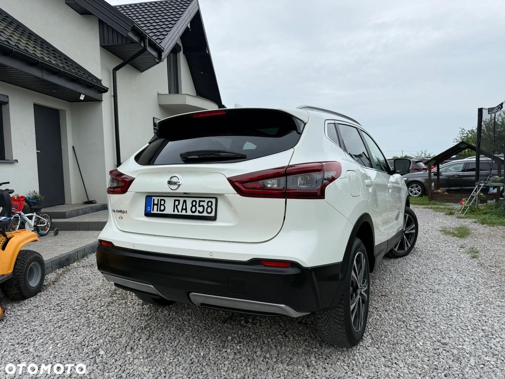 Nissan Qashqai 1.3 DIG-T DCT TEKNA+ - 2