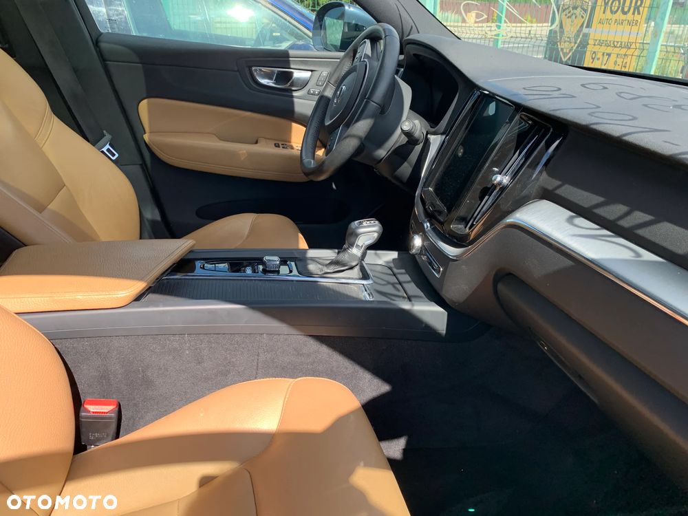 Volvo XC 60 T6 AWD Momentum - 13