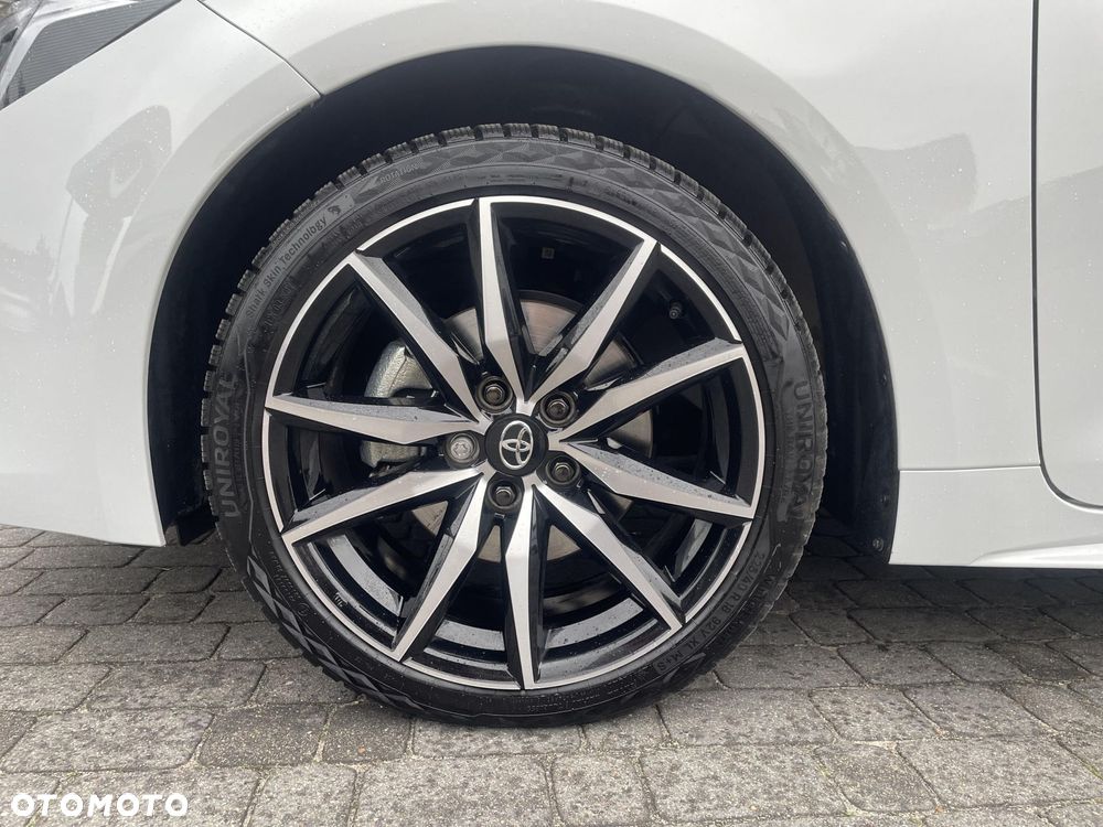 Toyota Corolla 2.0 Hybrid GR Sport Dynamic - 18