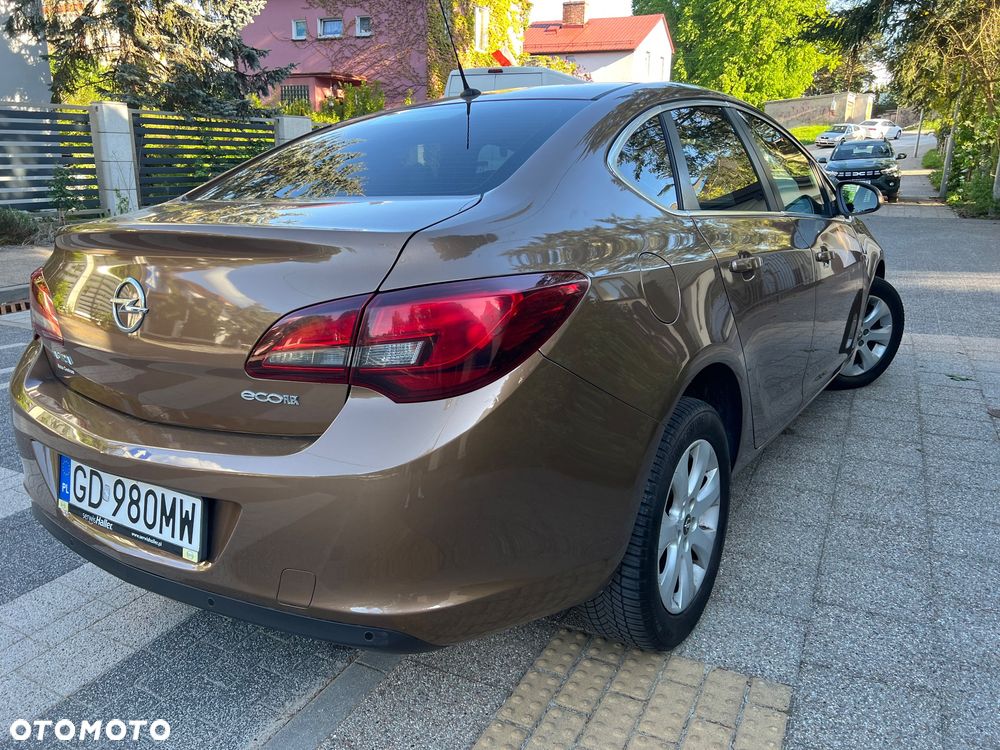 Opel Astra 1.4 T Cosmo S&S - 8