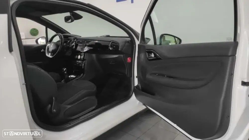 Citroën DS3 1.6 HDi Airdream So Chic - 21
