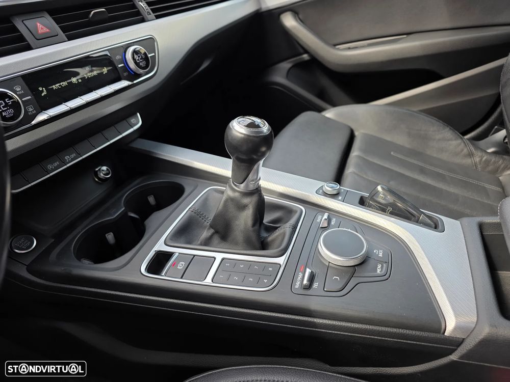Audi A4 2.0 TDI Business Line Sport - 18