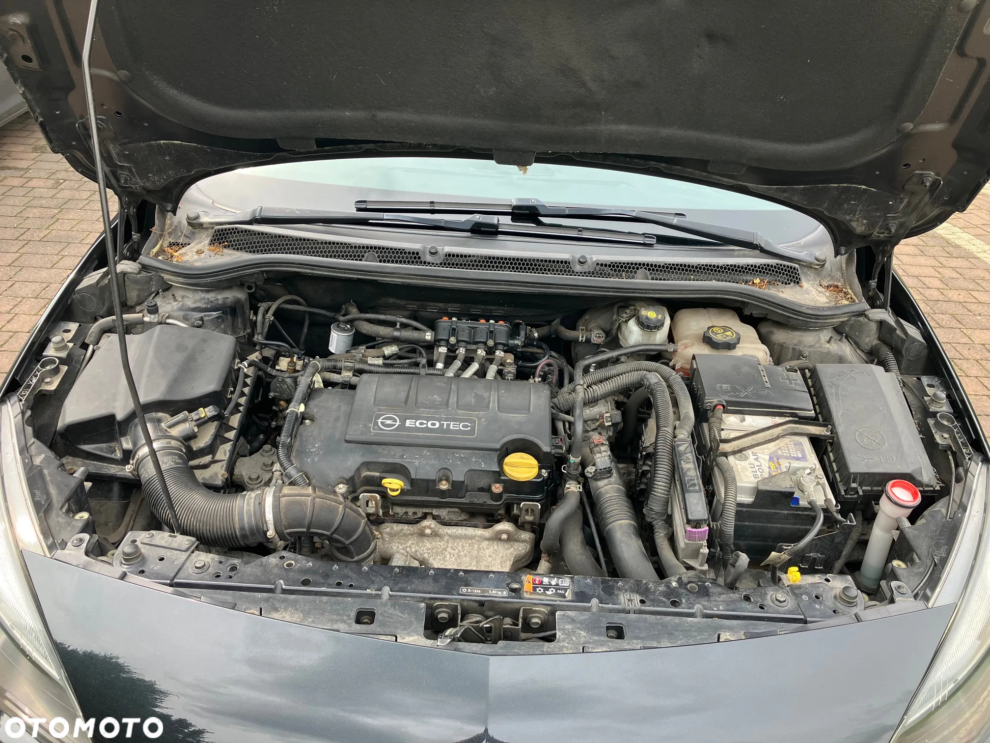 Opel Astra IV 1.4 T EU6 - 12