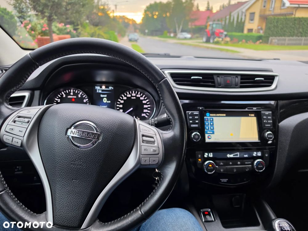 Nissan Qashqai 1.2 DIG-T N-Vision - 12