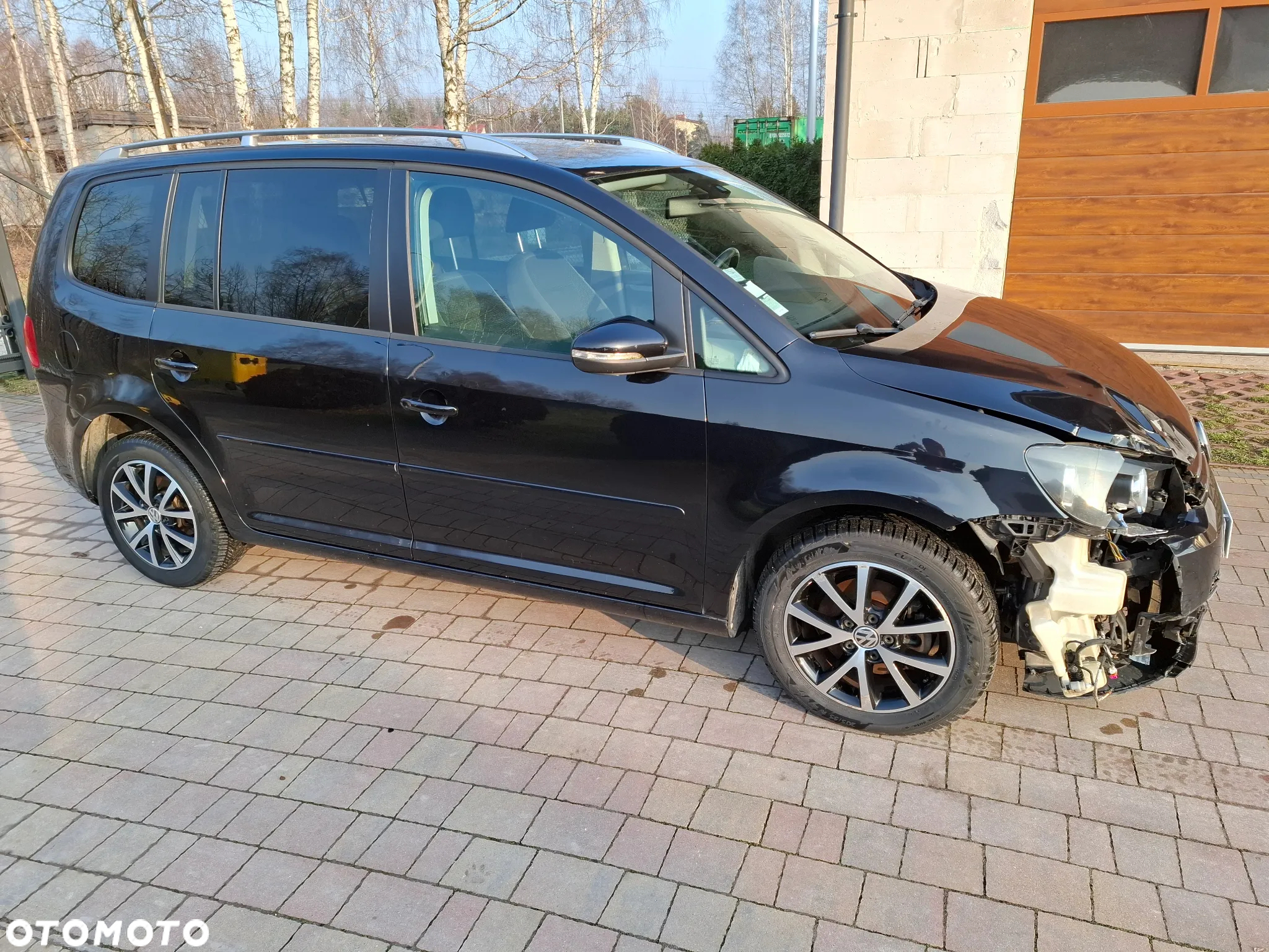 Volkswagen Touran - 11