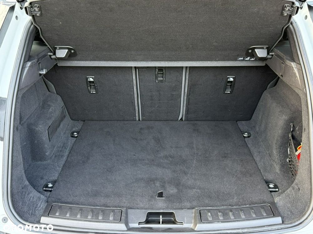 Land Rover Range Rover Evoque 2.0 P200 mHEV S - 18