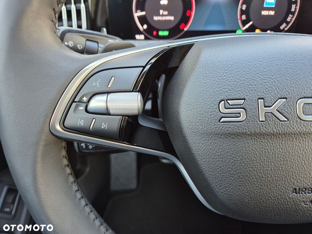 Skoda Superb 1.5 TSI Style DSG - 35