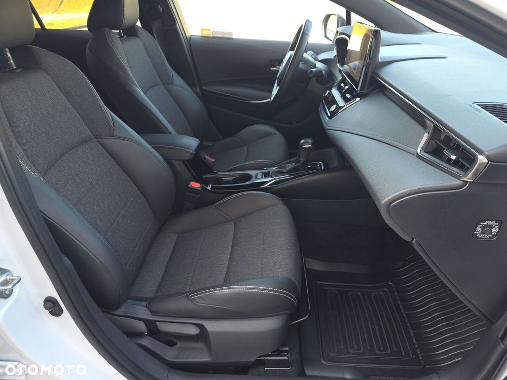 Toyota Corolla 1.8 Hybrid Style - 16