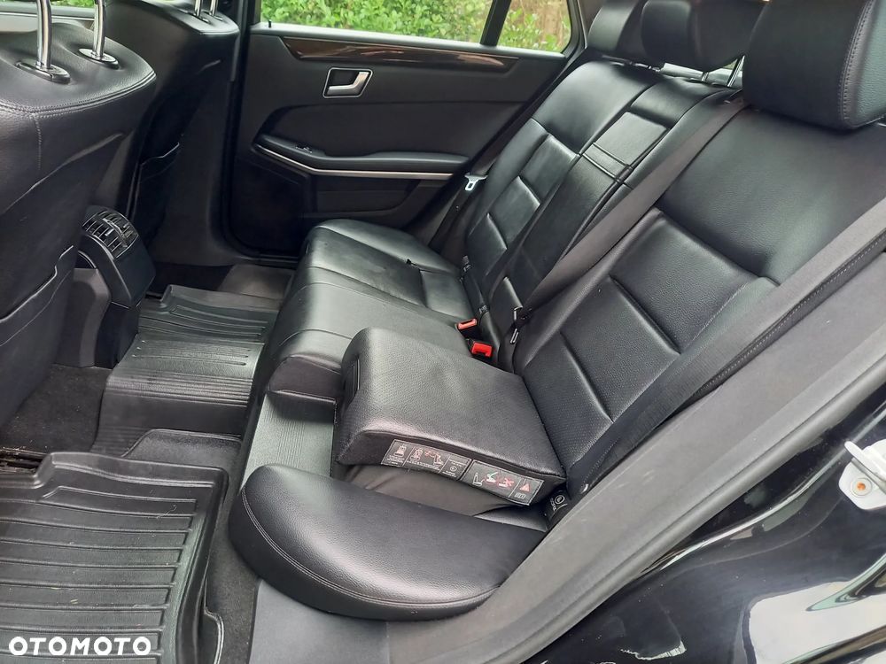 Mercedes-Benz Klasa E 200 CDI DPF BlueEFFICIENCY 7G-TRONIC - 21