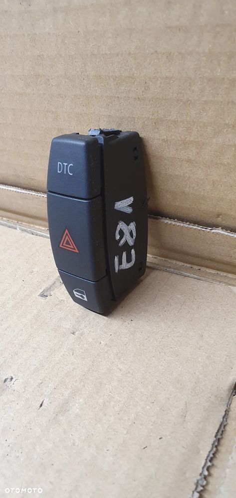 Przełącznik świateł awaryjnych centralnego zamka DTC BMW I E81 E87 6945603 - 2