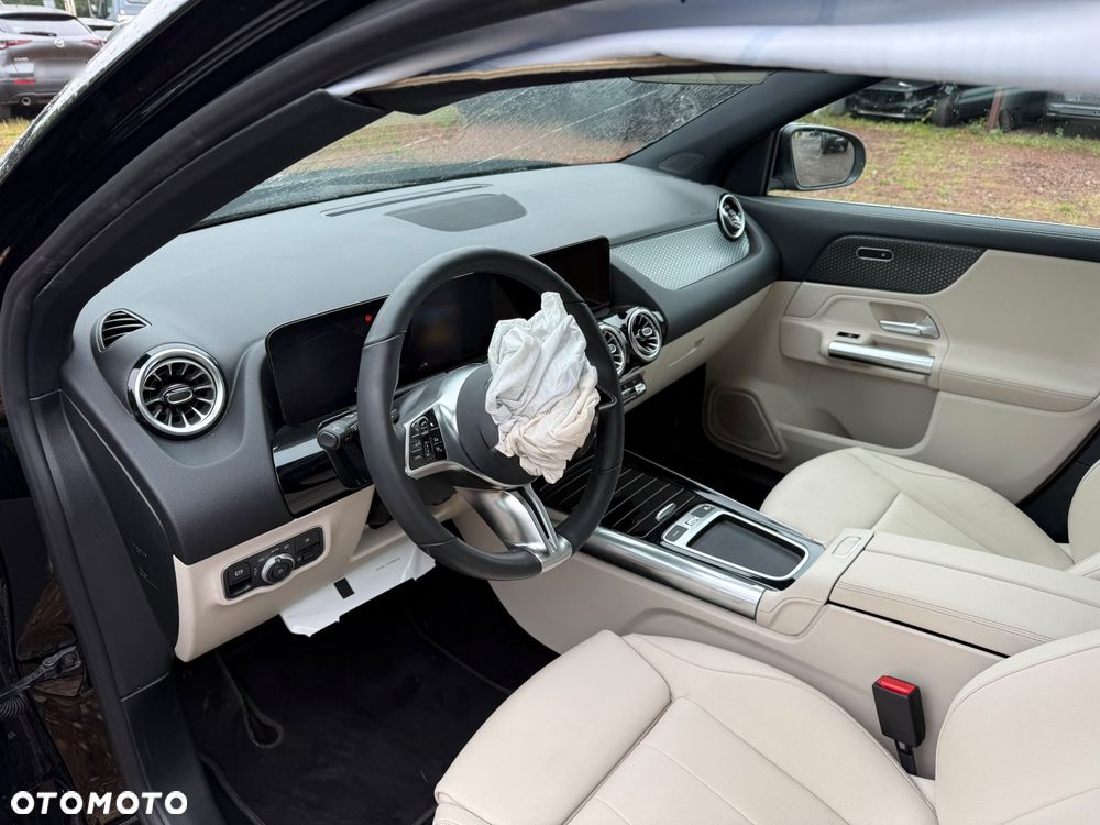 Mercedes-Benz EQA 250+ 70.5kWh Progressive - 15