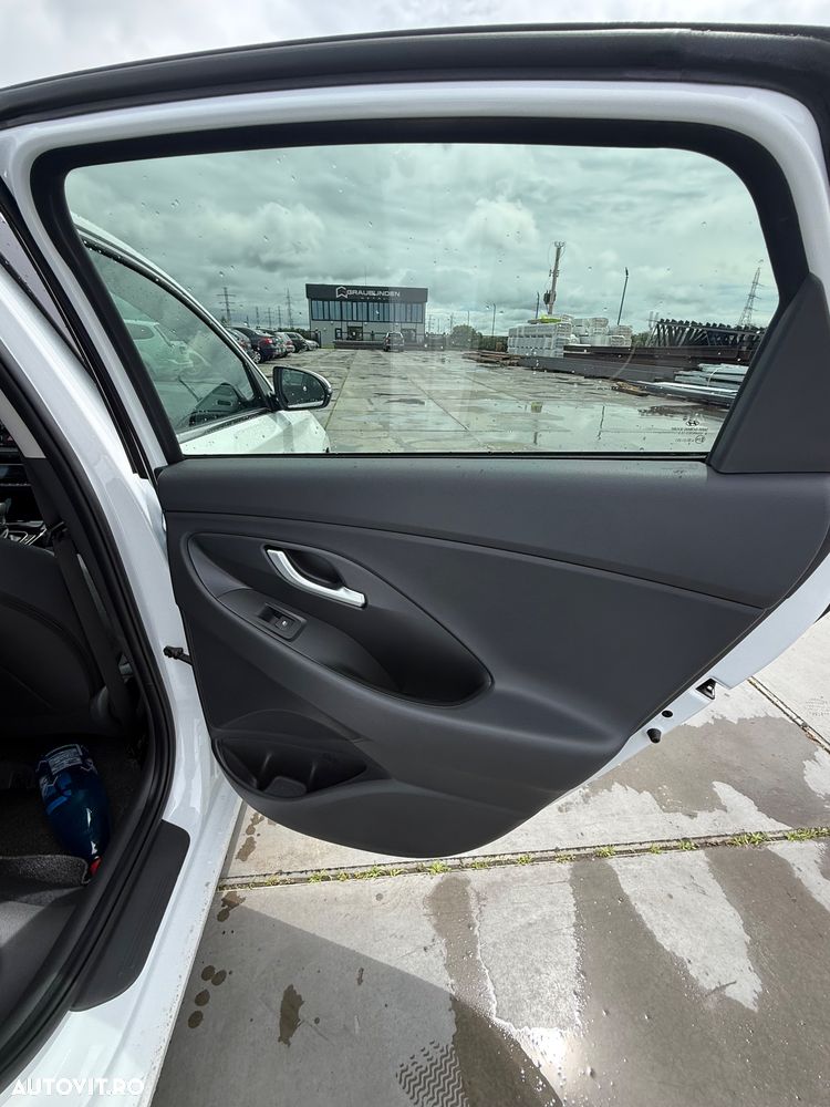 Hyundai i30 1.5 T-GDI 140CP 7DCT MHEV Highway - 19