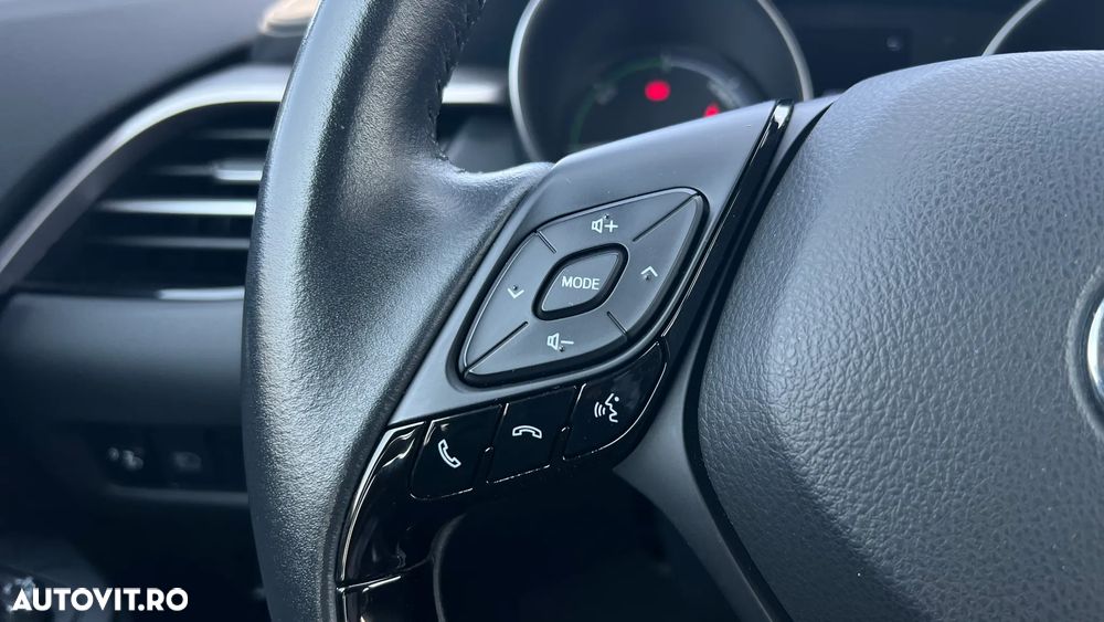 Toyota C-HR 1.8 HSD 122 CP 4x2 CVT Style - 18