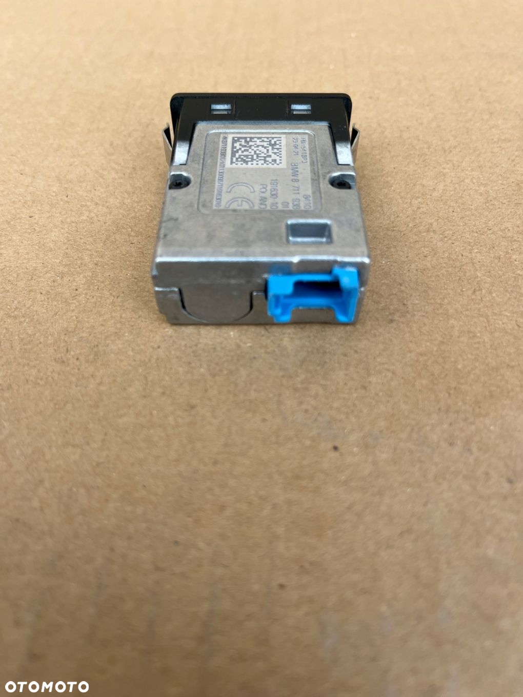 GNIAZDO ŁADOWARKA USB C BMW G01 G05 G11 G20 G30 X1 8711938 - 3