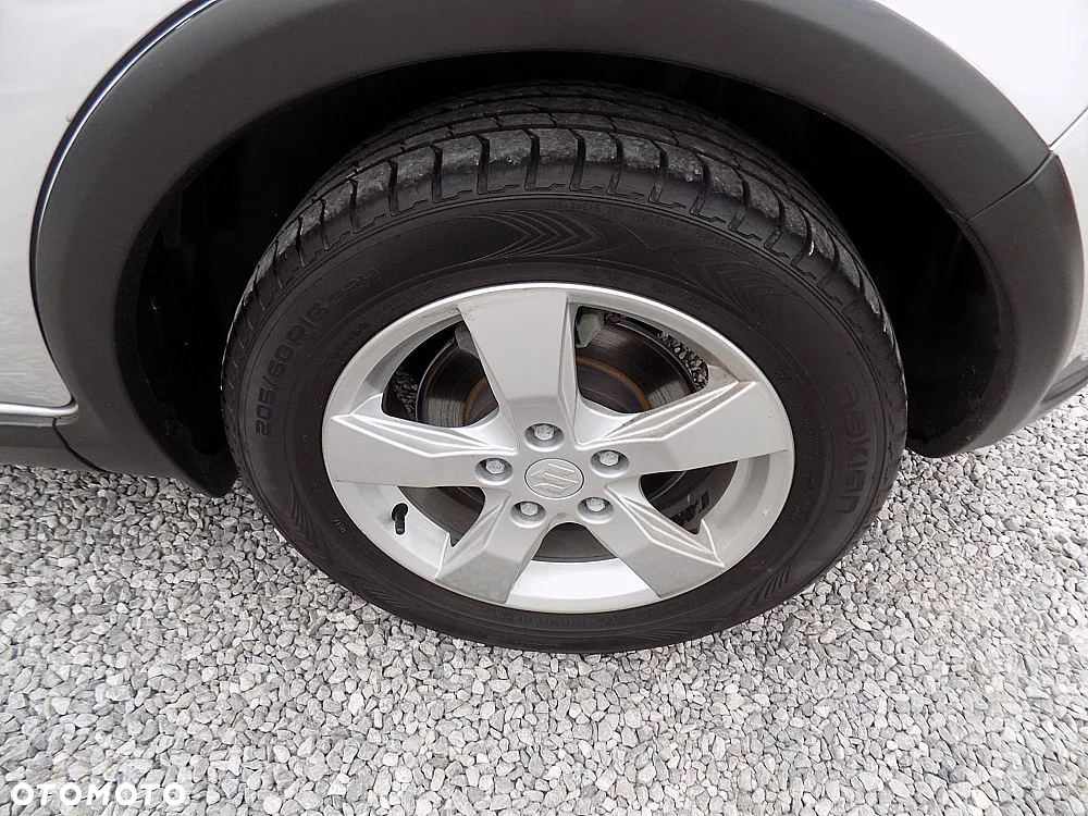 Suzuki SX4 1.6 VVT 4x2 Comfort - 18