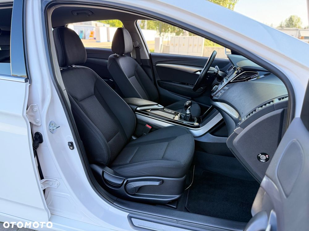 Hyundai i40 Kombi 1.6 Trend - 24
