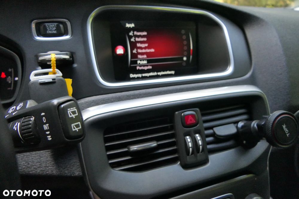 Volvo V40 D4 Summum - 25