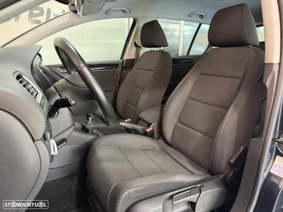 VW Golf 2.0 TDi Confortline - 12