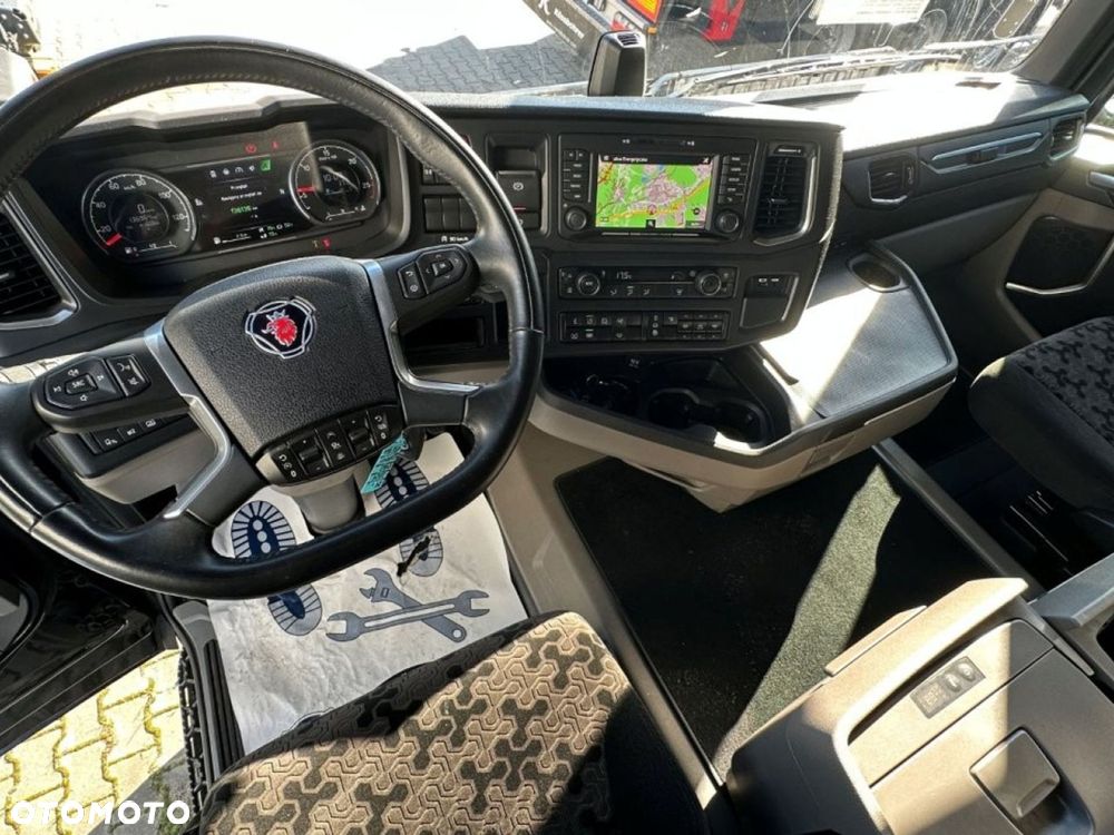 Scania R 460 A4x2NA - 17