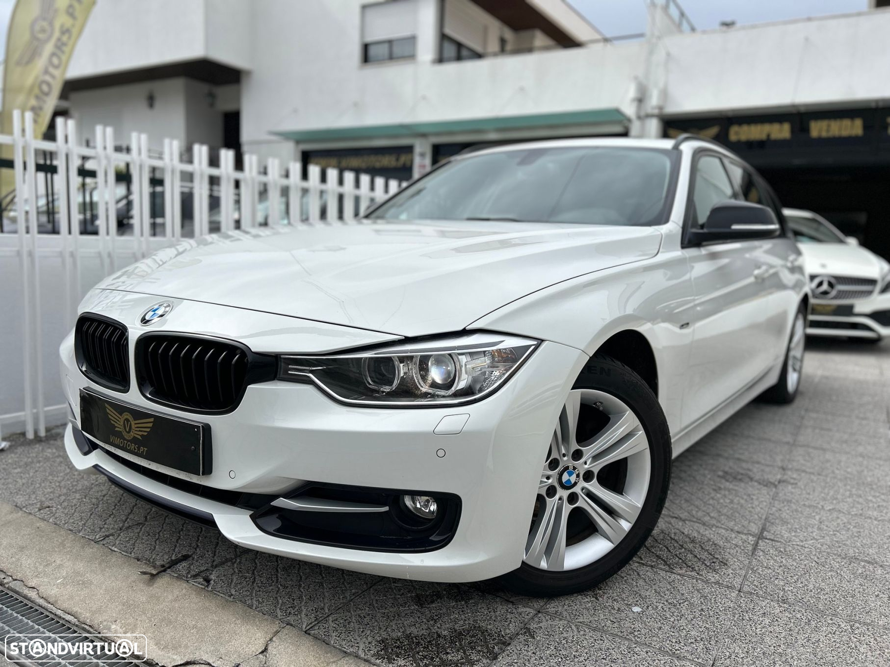 BMW 318 d Touring Line Sport - 3