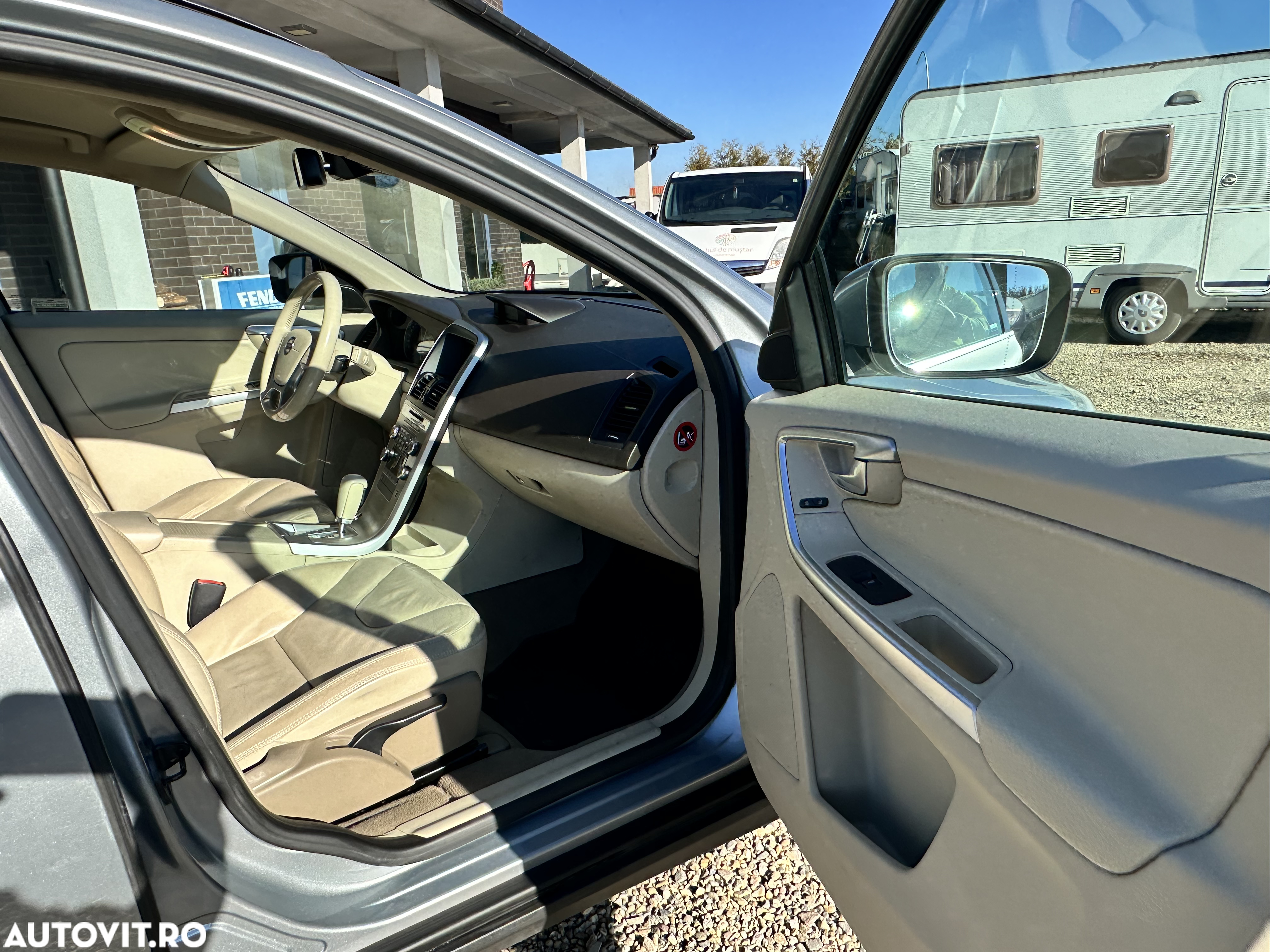 Volvo XC 60 2.4D Aut. Momentum - 13
