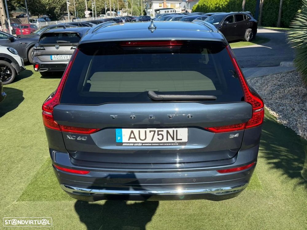 Volvo XC 60 2.0 B4 Plus Bright - 13