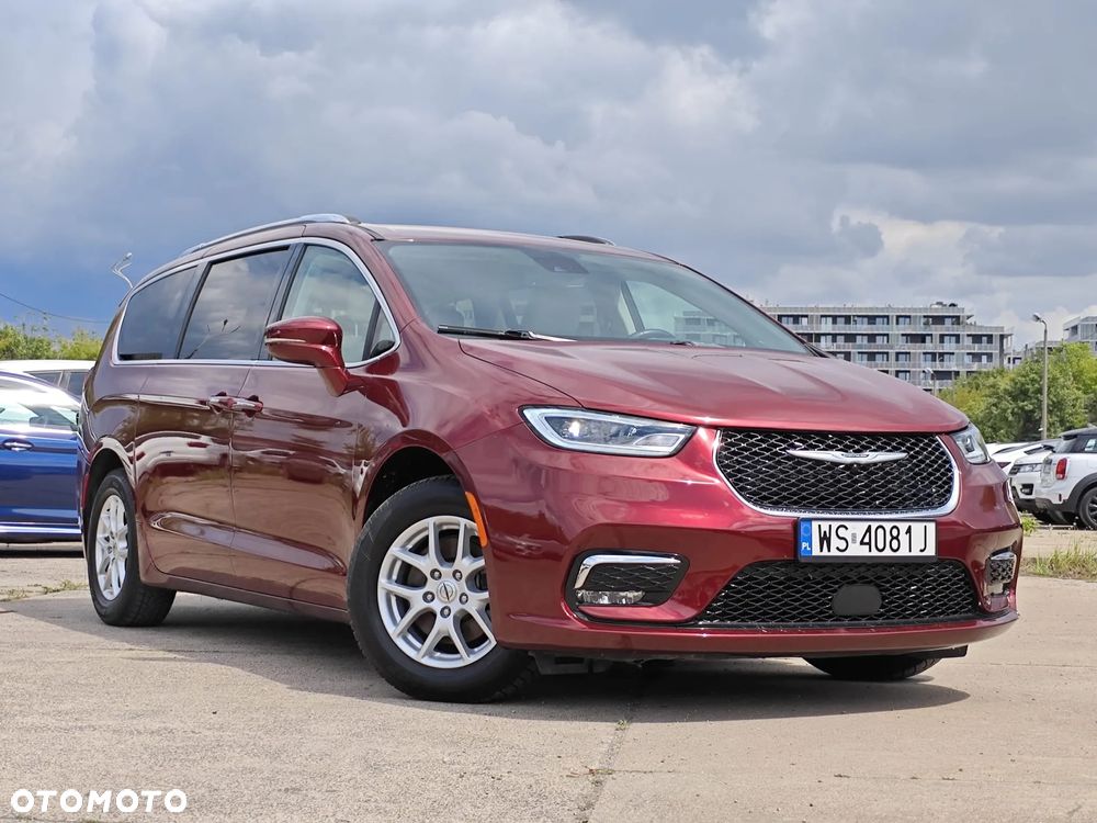 Chrysler Pacifica - 1